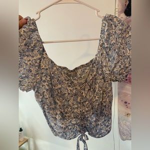 Hollister Floral Top💙